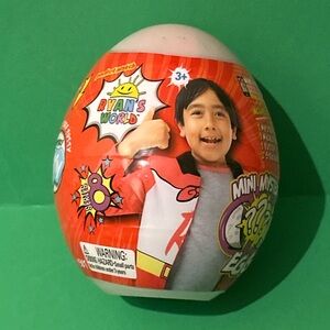 Ryan’s World Mini Mystery Egg, Includes 4 Suprise Mystery Toys Inside